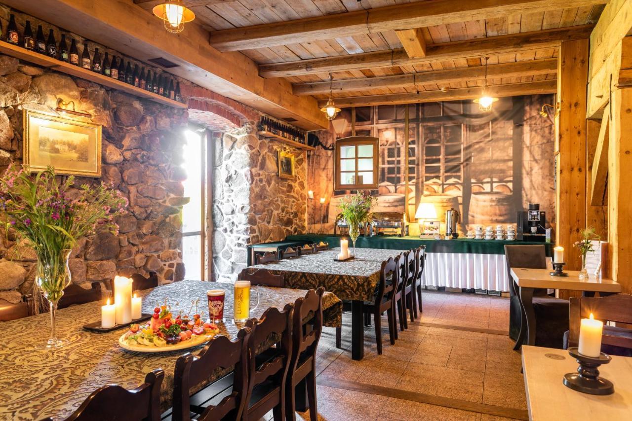 Palac Spichrz Borcz Екстериор снимка